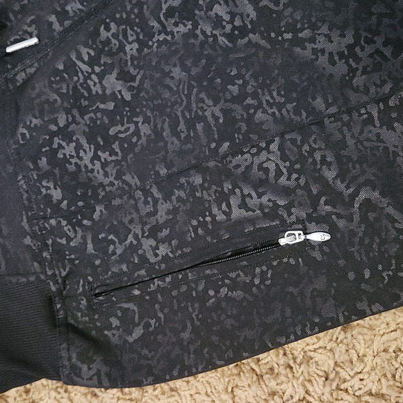 Calvin Kline black athletic performance joggers size medium camo design - Picture 5 of 10